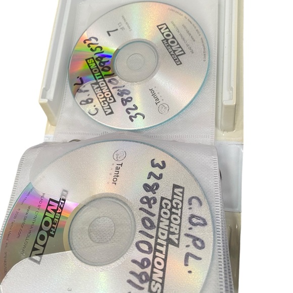 Lot of 3 Audio Books Elizabeth Moon Sci-Fi Engaging Enemy Victory Command 47 hrs - Picture 12 of 13